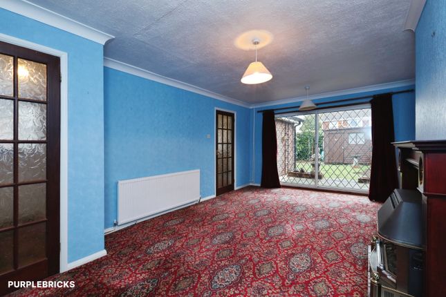 Elmwood Crescent, Armthorpe photo 4