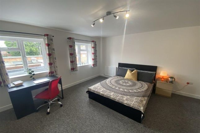 Detached house to rent in Rooms At City Road, Beeston