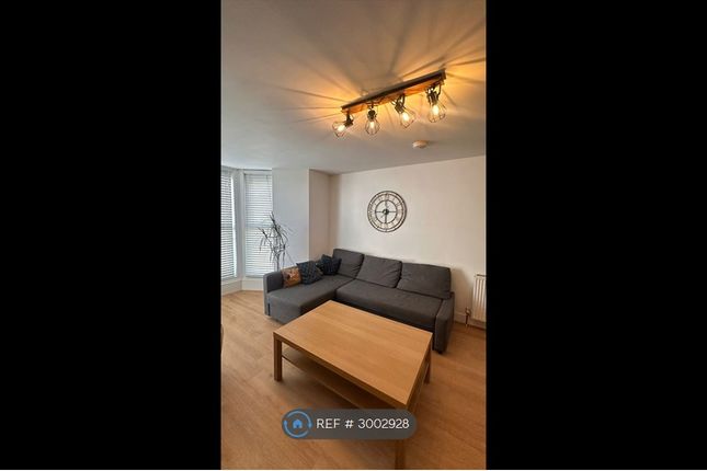 Flat, Athelstan Road, Margate photo 3