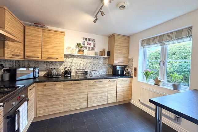 37, Pasmore Road, Helston photo 3