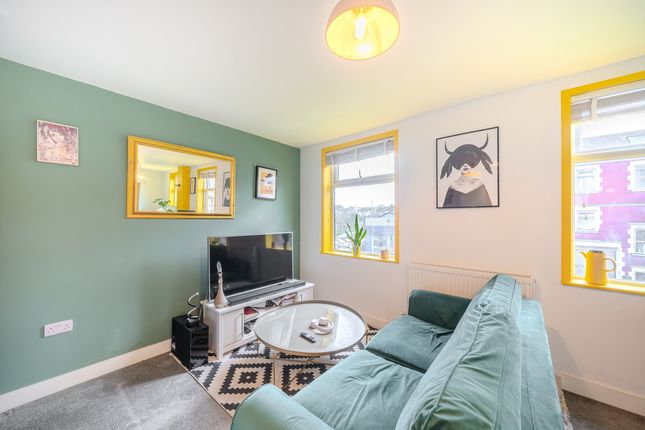 Flat Flat 1, Ashbourne House, Fishponds Road, Bristol photo 2