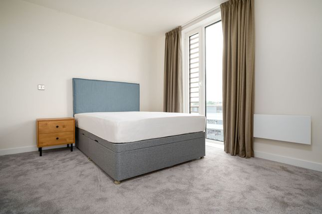 Flat to rent in The Kell, Gillingham Gate Road, Gillingham