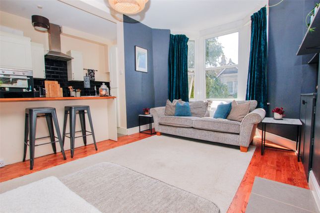 Flat 6, 43-45,, Walliscote Road, Somerset photo 4