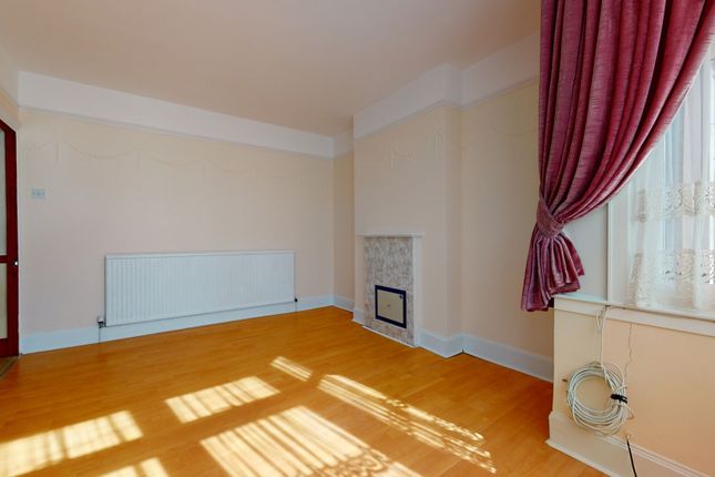 Thumbnail Flat to rent in Framfield Road, Mitcham