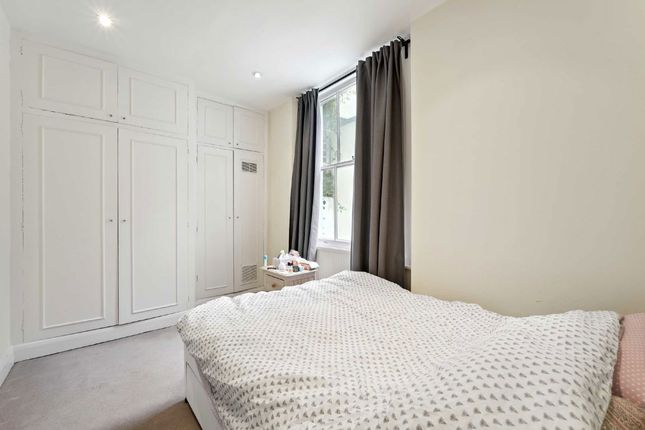 Holland Park Avenue, London photo 4