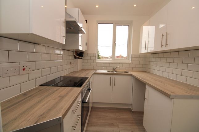 Thumbnail Maisonette to rent in Blackfen Road, Sidcup