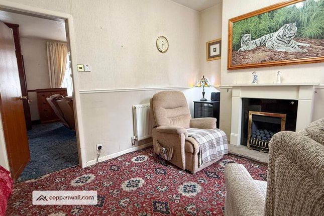 7, Gladstone, Bacup photo 4