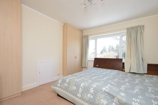 Property to rent in Derwent Avenue, Kingston Vale, London
