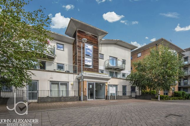 Flat for sale in Caelum Drive, Colchester