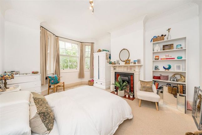 Flat 11, Rugby Mansions, Bishop Kings Road, London photo 4