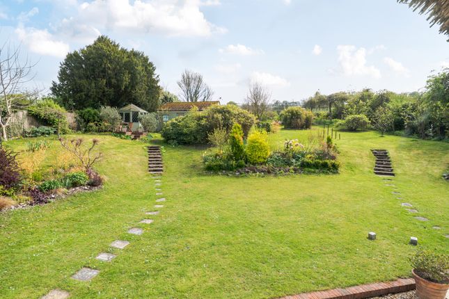 Weavers Cottage, Mildenhall, Marlborough photo 3