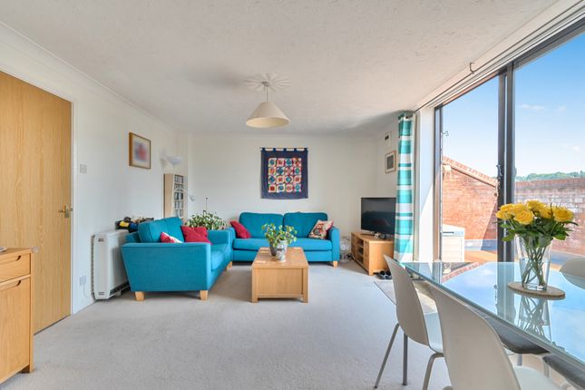 44, Gandon Vale, Buckinghamshire photo 4