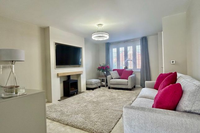 17, Moss Drive, Newport photo 3