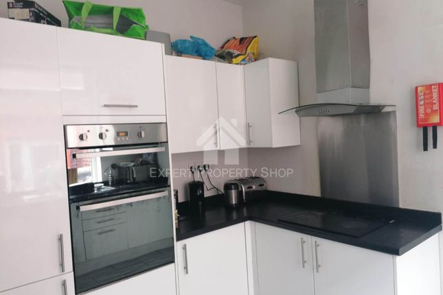Room 1 26 Percy Street, Rotherham photo 2