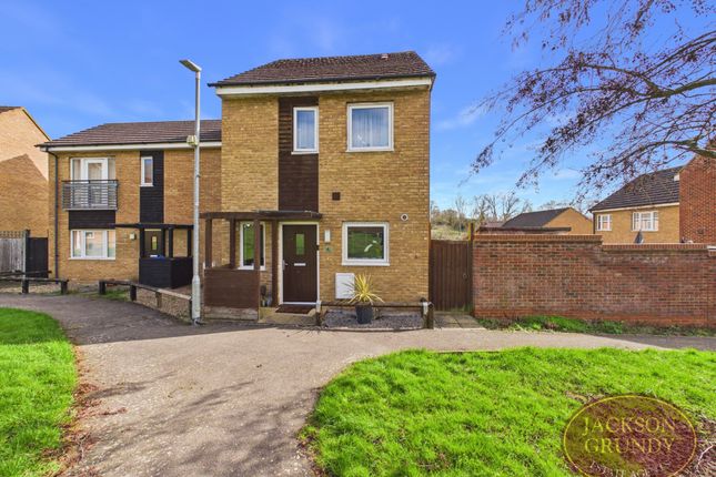 2-bed house on 4, Alwyn Walk, Northampton, £70,000