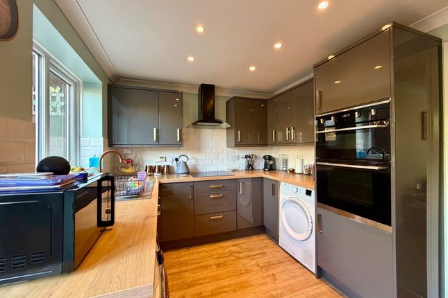 18, Woburn Close, Paignton photo 4