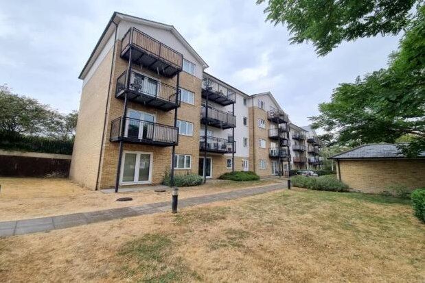 Thumbnail Flat to rent in Cooks Way, Hitchin