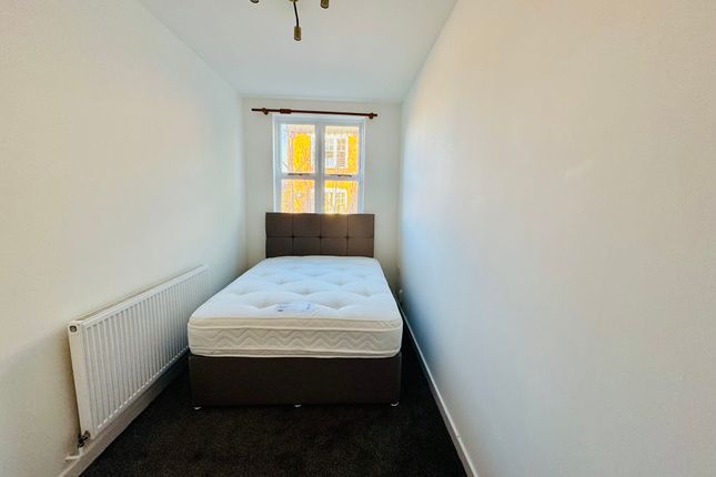 Flat 8  12-14, St. Albans Road, Leicester photo 5