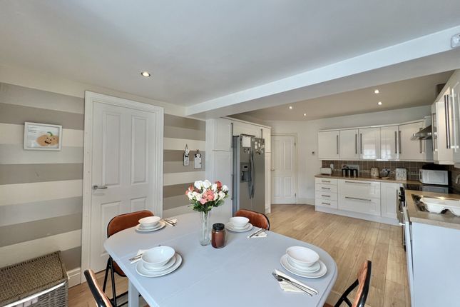 23, Arundel Avenue, Bispham photo 3