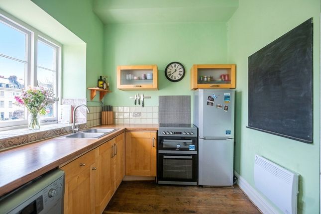 First Floor Flat, 4, Richmond Terrace, Bristol photo 3