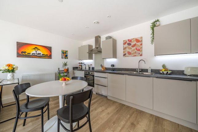 Flat for sale in Armstrong Road, Littlemore
