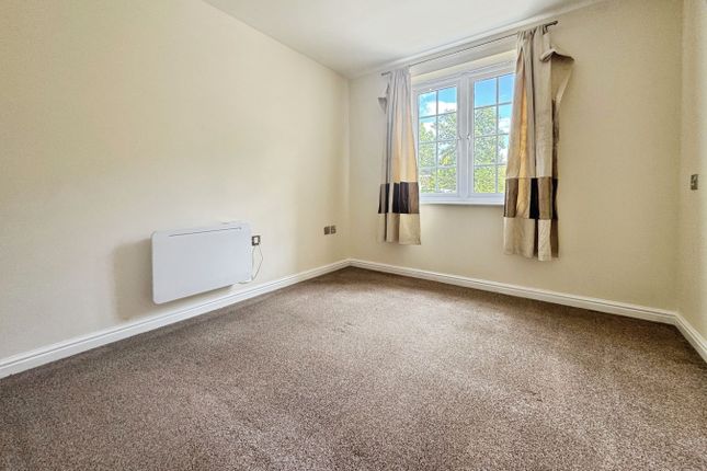 30, The Hawthorns, Flitwick photo 4