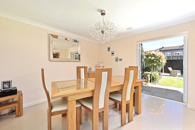 12, Lucan Drive, Surrey photo 4