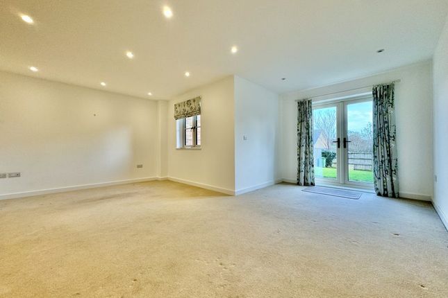 19, Orchard Drive, Merriott photo 4