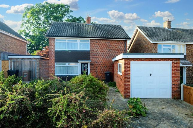 Thumbnail Detached house for sale in Oldbury Avenue, Great Baddow, Chelmsford