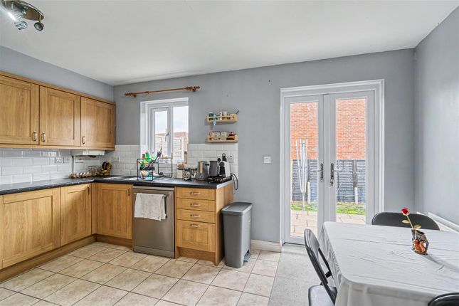 51, Field Close, Sturminster Newton photo 4