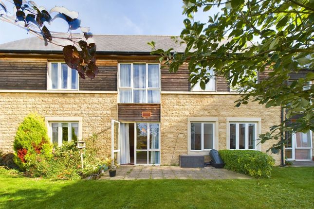 Thumbnail Flat for sale in Flat, The Paddocks, Shipton Road, Milton-Under-Wychwood, Chipping Norton
