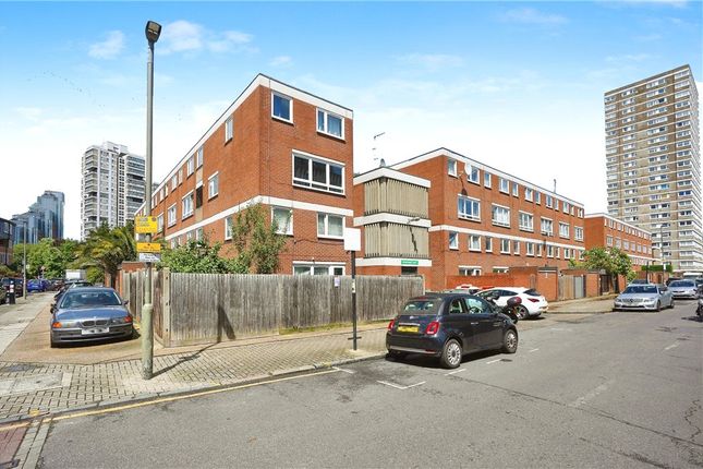 Flat for sale in Parkham Street, London