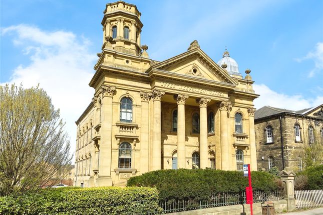 2-bed flat on Apartment 29, Independent House, 125, High Street, Heckmondwike, £75,000