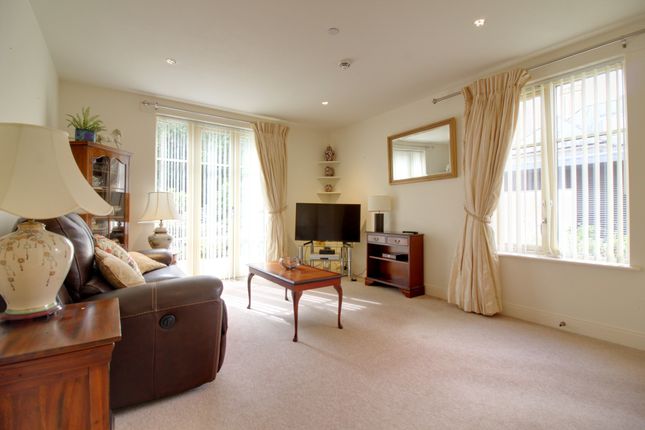 44 Garnier Drive, Bishopstoke Park, Eastleigh photo 4