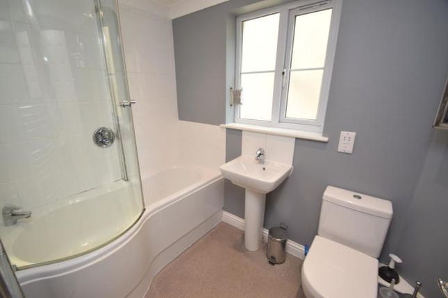 Flat to rent in Gyllyng Street, Falmouth