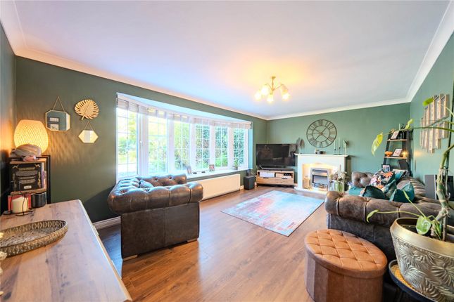 6, Blackwood Gardens, Leeds photo 3