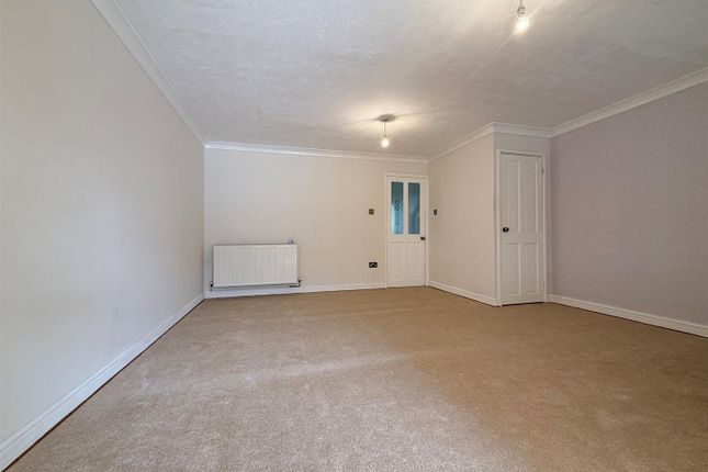 6, Admirals Quay, Great Yarmouth photo 3