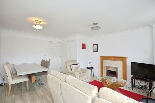 10, Webbs Court, Northwich photo 4