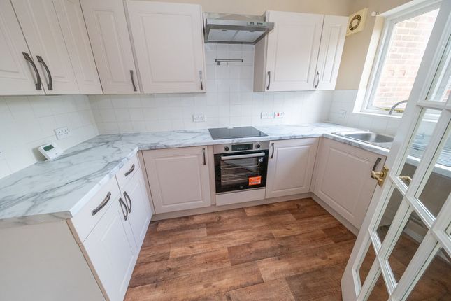 5, Tillington Gardens, Clanfield photo 4