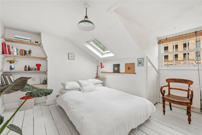 11C,, Rumsey Road, London photo 5