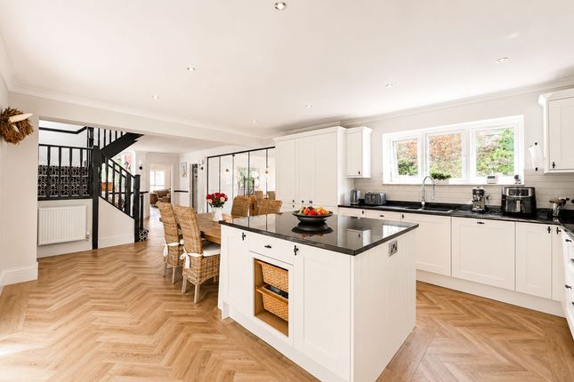 60 Noctorum Lane, Prenton photo 2
