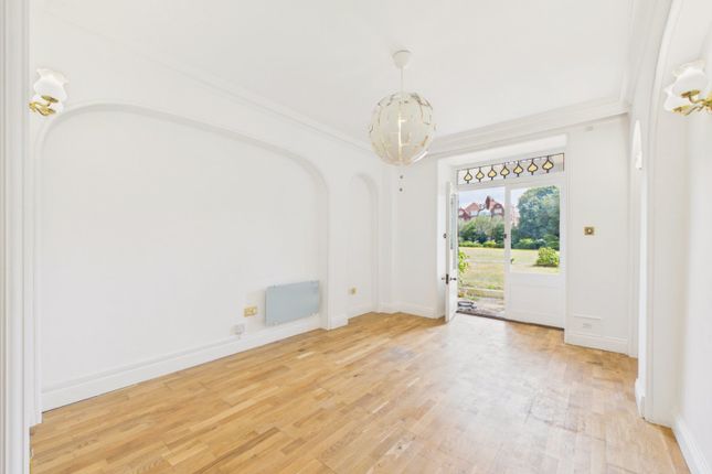Gordon Suite, The Grand,, The Leas, Kent photo 3