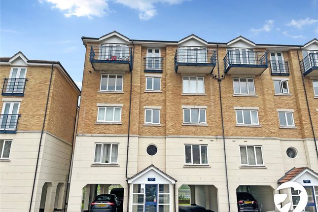 Thumbnail Flat for sale in Keating Close, Rochester, Medway
