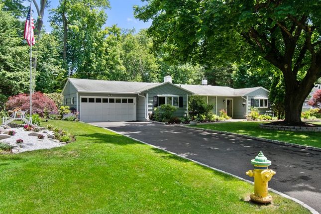 Thumbnail Property for sale in 15 Birchwood Lane, Hartsdale, New York, United States Of America