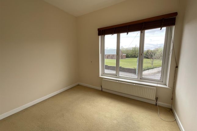 138, Dyffryn Road, Ammanford photo 4