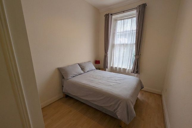 68 Bell Street, DD1 1HF, Dundee photo 3