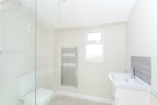 16, Harcourt House, Standlake photo 4