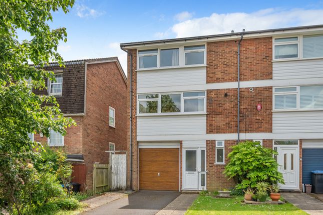 Thumbnail Town house for sale in Chase Green Avenue, Enfield