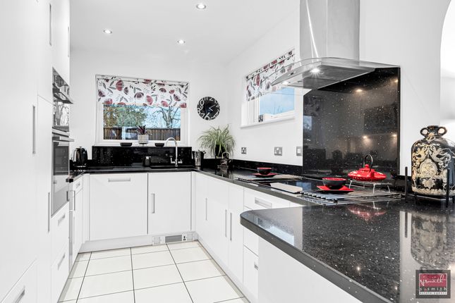 2, Anglesey Close, Ashford photo 3