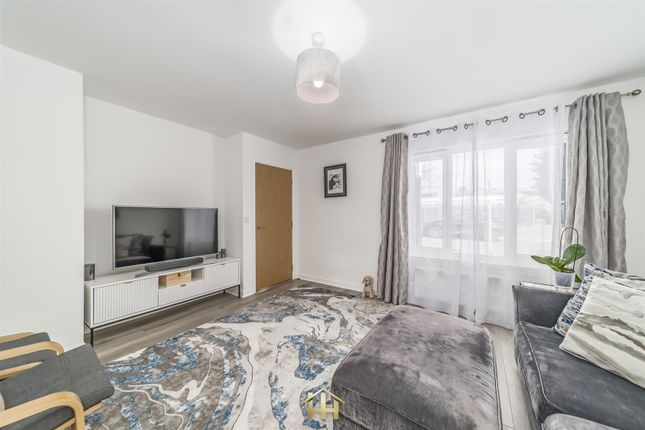 5, Greenfield Crescent, Dundee photo 4